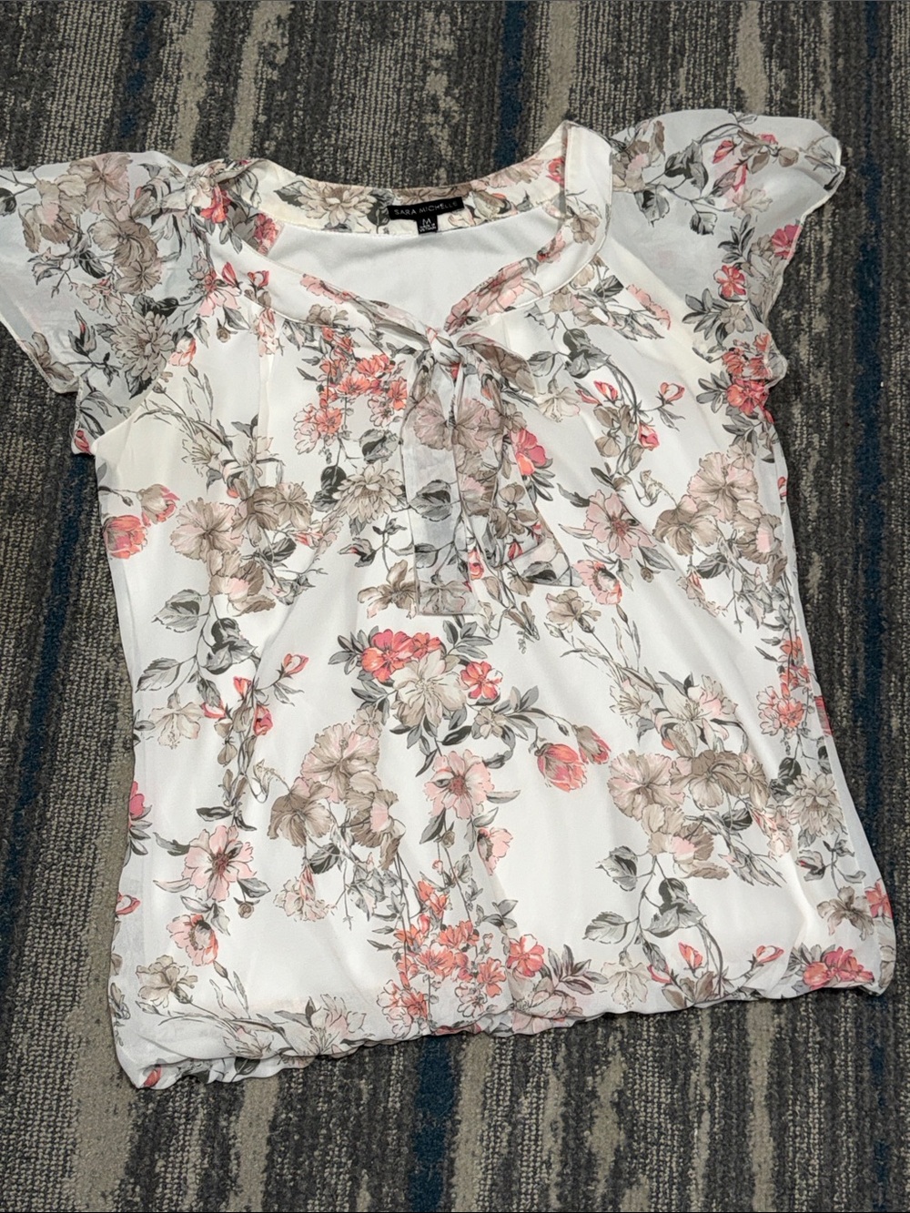 Size Medium Floral Bow-Tie Cap Sleeve Blouse - White with Pink & Beige Floral